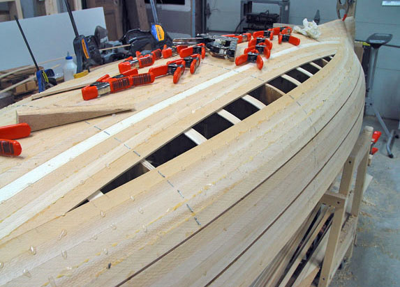 Kayak,    and Canoe building, Woodstrip Tricks, Hot Glue 